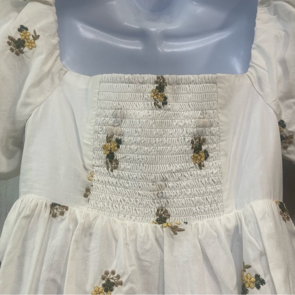 La’ Ven Puff Sleeve Flower Bouquets Pockets Short Dress Small NWT - Picture 8 of 10